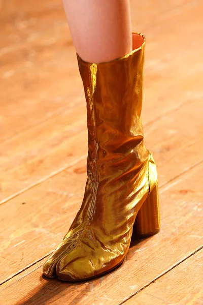 Look 5